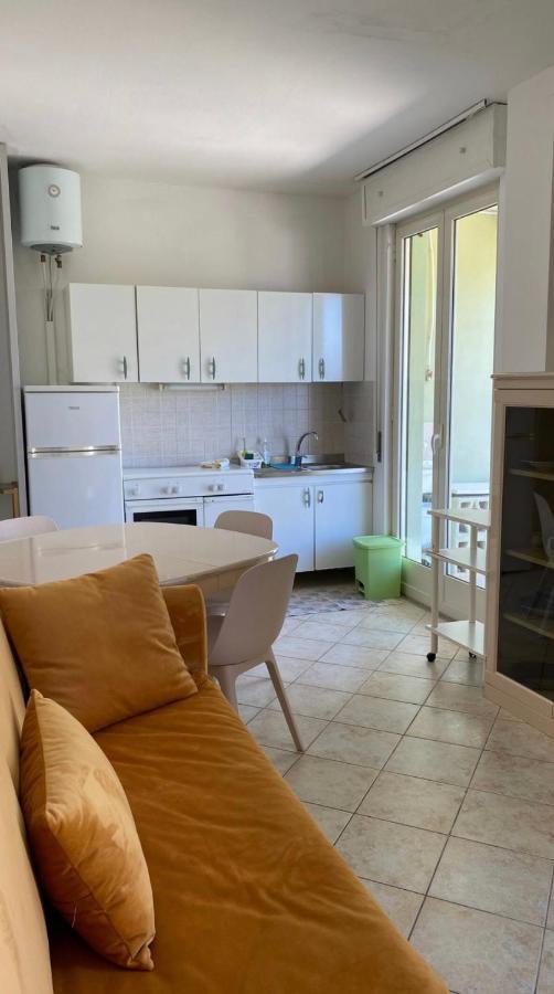 Casa Vacanze Torre Dell Orso Piazza 100M Dal Mare 托里德欧索 外观 照片