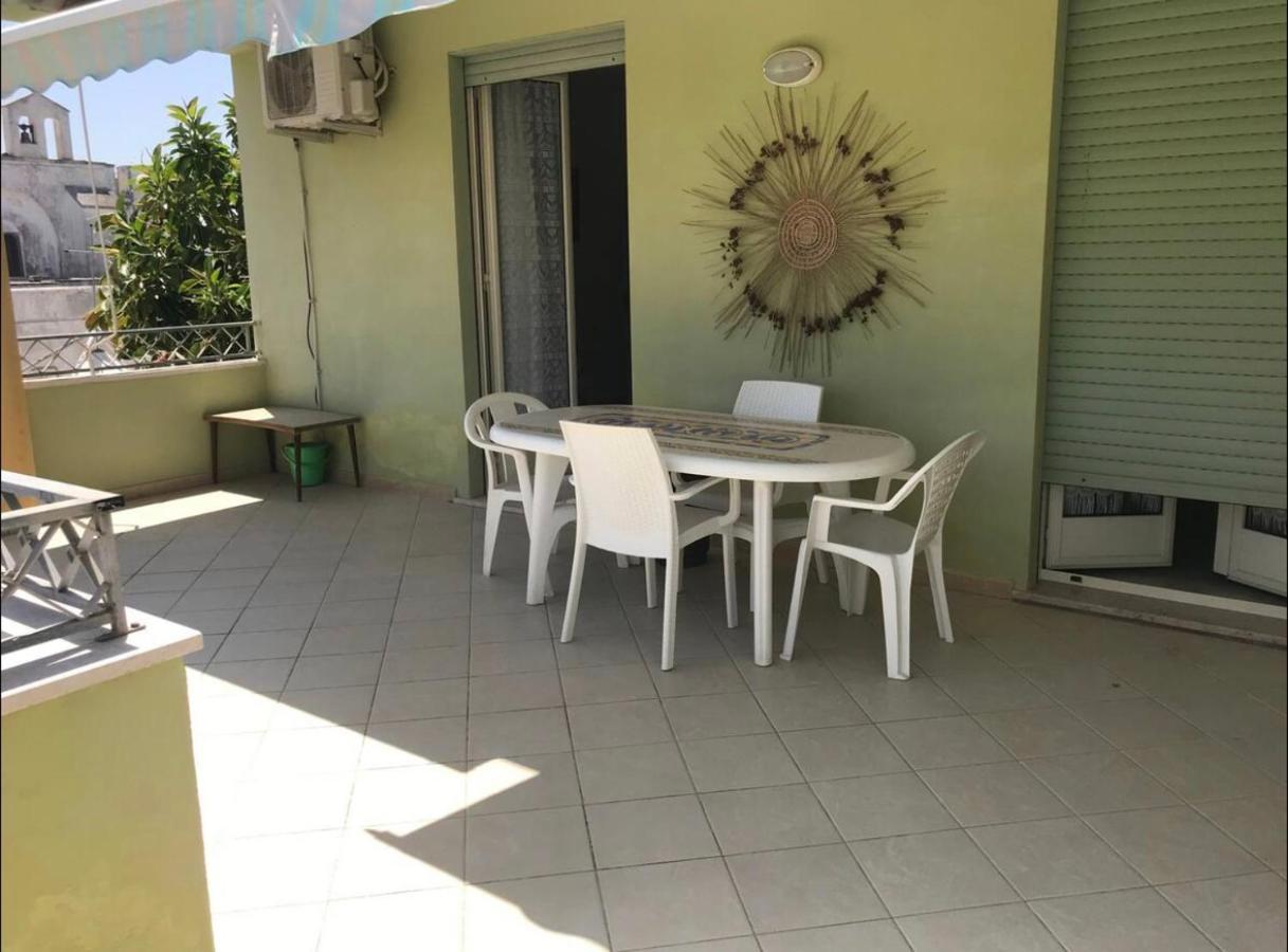 Casa Vacanze Torre Dell Orso Piazza 100M Dal Mare 托里德欧索 外观 照片