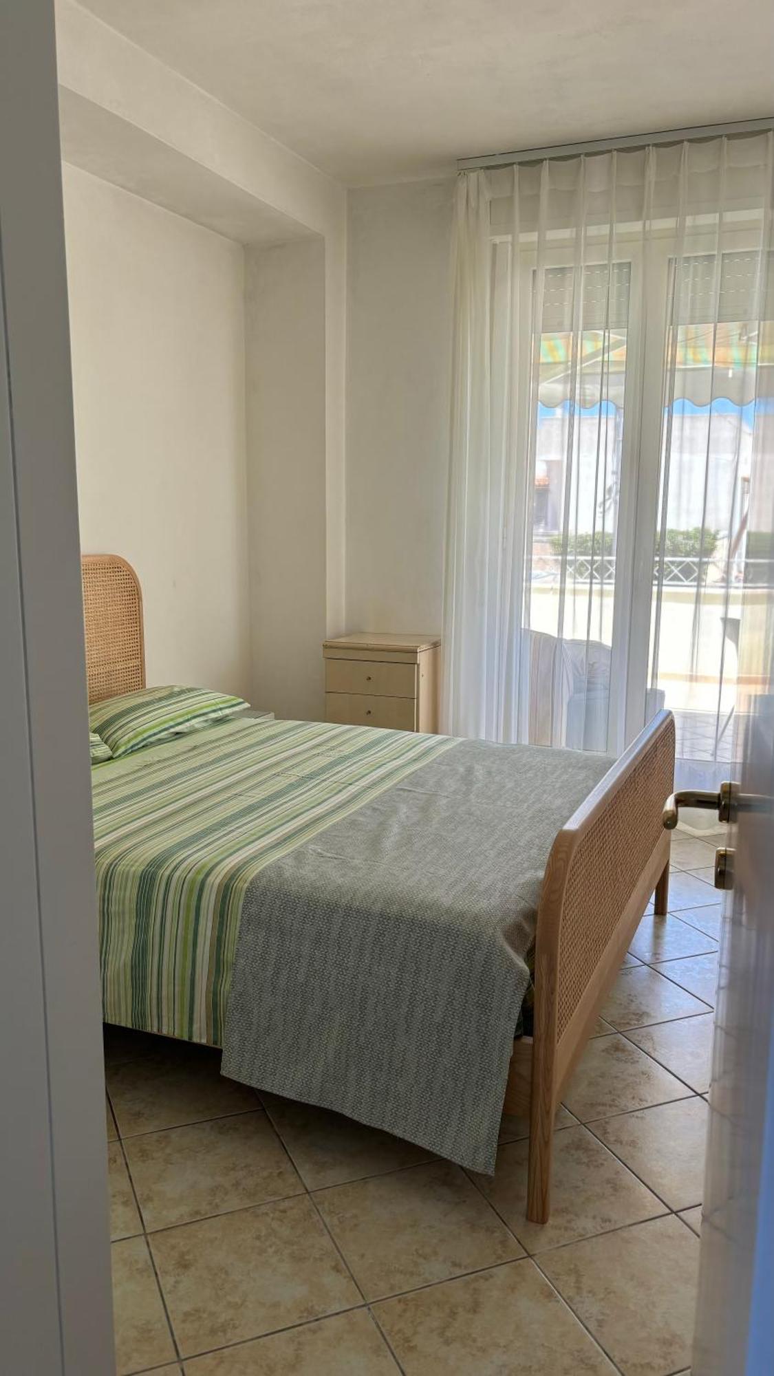 Casa Vacanze Torre Dell Orso Piazza 100M Dal Mare 托里德欧索 外观 照片